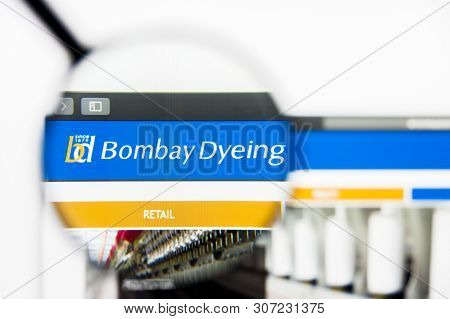 New York, New York State, Usa - 19 June 2019: Illustrative Editorial Of Bombay Dyeing And Mfg Co Web