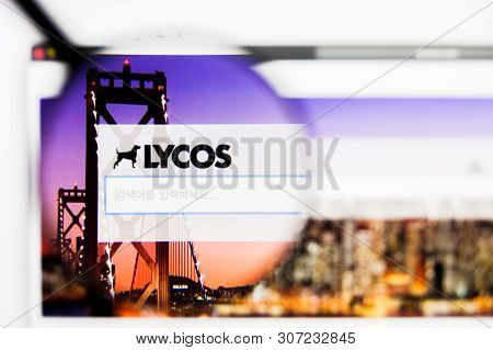 New York, New York State, Usa - 19 June 2019: Illustrative Editorial Of Lycos Internet Website Homep