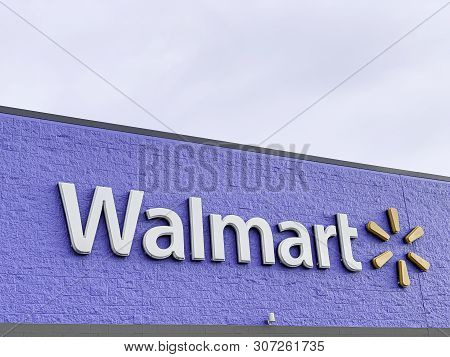 The Main 3d Lighted Storefront Signage Of Walmart Superstore In Vidalia, Georgia, Usa.
