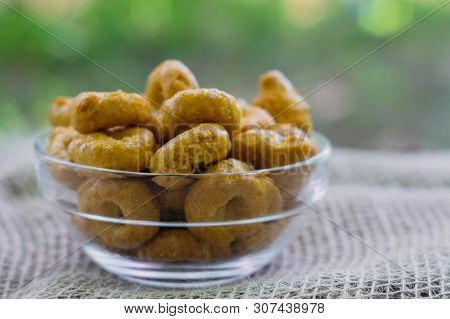 Tarallini Tarallo Taralli Italian Drying Bagels In Rustic Style