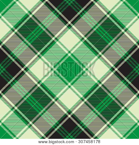Green Diagonal Plaid Seamless Pattern. Vector Illustration.