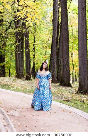 Dame in blau