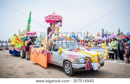 Nakhonsawan,thailand -may 11,2019 : Many Decorated Car In Procession Of “boon Bang Fai” Festival Or