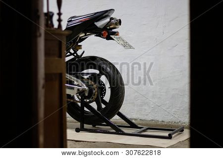 Krasnoyarsk, Russia - May 30, 2019: Red And Black Sportbike Honda Cbr 600 Rr 2005 Pc37 In The Garage