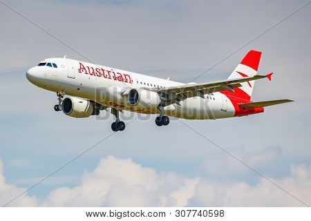 Moscow, Russia - June 21, 2019: Aircraft Airbus A320-214 Oe-lbp Of Austrian Airlines Landing At Domo
