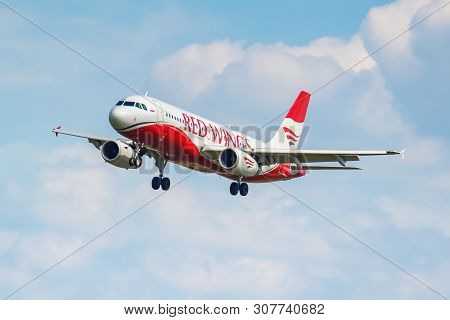 Moscow, Russia - June 21, 2019: Aircraft Airbus A320-232 Vp-bwy Of Red Wings Airline Landing At Domo