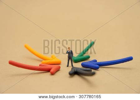 Miniature People Businessmen Standing Investment Analysis Or Investment To Thinking And Planning. Th