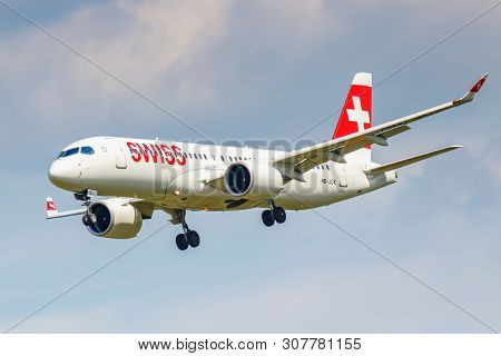 Moscow, Russia - June 21, 2019: Aircraft Bombardier Cseries Cs300 Hb-jck Of Swiss Airline Landing At