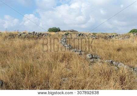 The Remnants Of The Megalithic Complex Of The Early Bronze Age  - Wheels Of Spirits - Rujum Al-hiri 