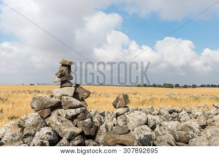 The Remnants Of The Megalithic Complex Of The Early Bronze Age  - Wheels Of Spirits - Rujum Al-hiri 