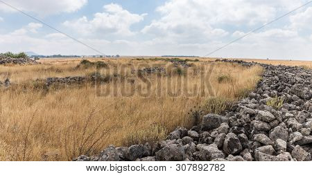 The Remnants Of The Megalithic Complex Of The Early Bronze Age  - Wheels Of Spirits - Rujum Al-hiri 