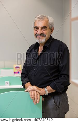 Serial Entrepreneur Ian Fuhr Inside One Of His Beauty Salon Stores