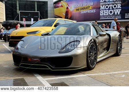 Dubai, Uae - November 16: The Porsche 918 Spyder Sportscar Is On Dubai Motor Show 2019 On November 1
