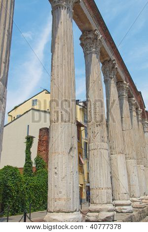 Colonne di San Lorenzo, Milan