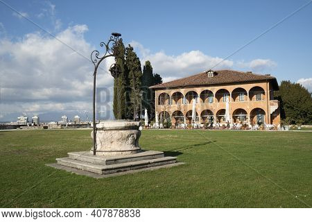 Udine, Italy. February 11, 2020. The Well In The Center Of The Meadow On The Castle Hill In The City