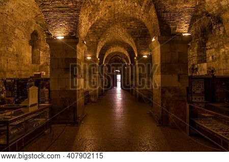 Split, Croatia - Aug 15, 2020: Underground Cellar Maosoleum Diocletian Palace At Old Town
