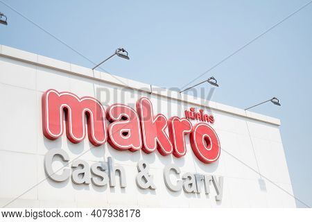 Samut Prakan, Thailand - February 15, 2021 : Makro Sign, Makro Is A Large Wholesale Store With Many 