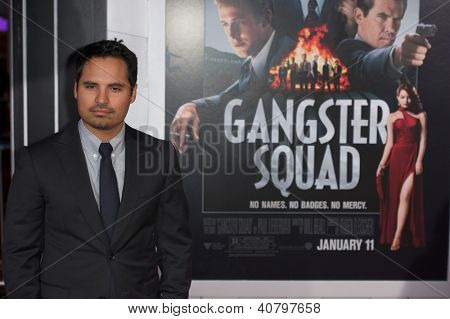 LOS ANGELES, CA - januar 7: Michael Pena ankommer til premieren på Gangster Squad på Grauman's Chi
