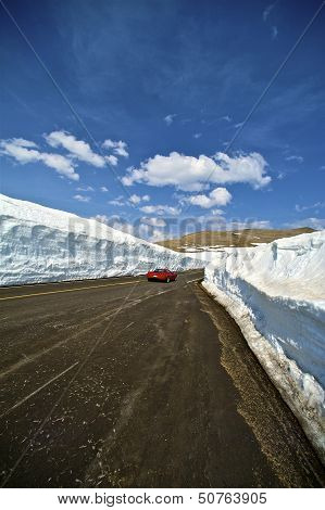 Snowfields Road