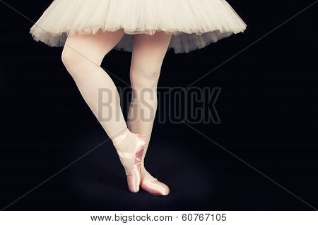 A Ballet Dancer Standing On Toes While Dancing Artistic Conversion