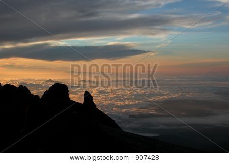 Solnedgång i Mount Kinabalu