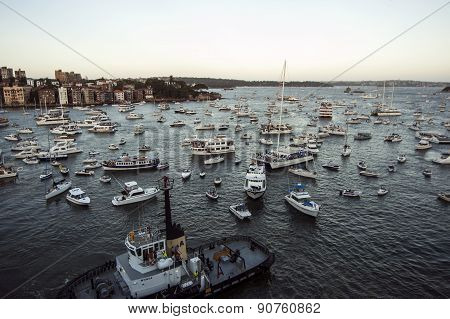 Sydney harbor panorama taken on 19 of February 2007 during Queen Elizabeth 2 cruise ship visit.
SYDNEY, AUSTRALIA - FEBRUARY 19 2007