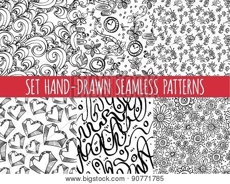 Set of four seamless abstract hand-drawn pattern,