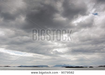 Grande cielo sopra le Ebridi interne