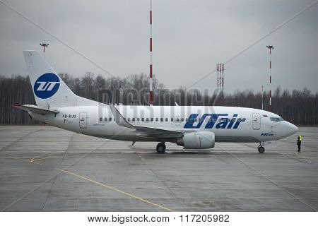 A Boeing 737-500 (VQ-BJQ) UTair aviation before flying to Pulkovo airport