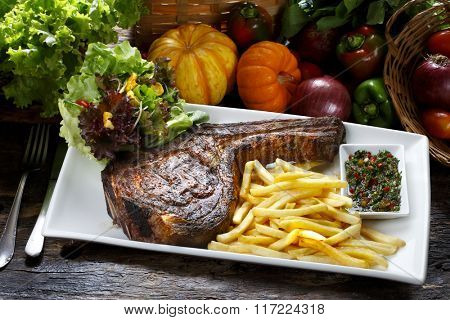 Prime rib with fries and salad