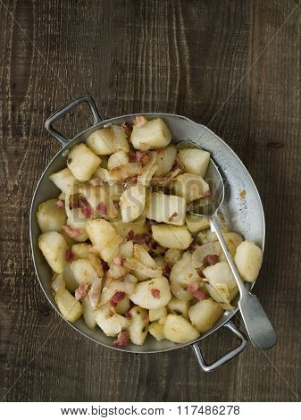 Rustic German Pan Fried Potato Bratkartoffeln