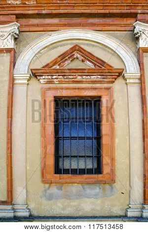 Caronno Varesino  C  Varese  The  Wall   Day