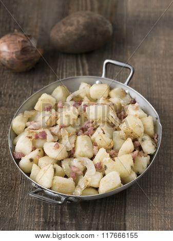 Rustic German Pan Fried Potato Bratkartoffeln