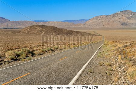 Road To Inyo National Forest Park