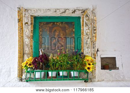 Aedicule votive. Monopoli. Puglia. Italy.
