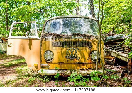 Old Volkswagon Bus