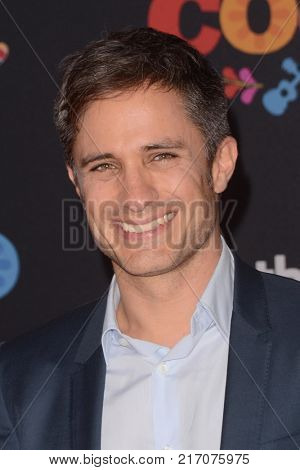 LOS ANGELES - NOV 8:  Gael Garcia Bernal at the 