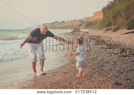Hokum Tender Scene Of Handsome Bolt Happy Father Enjoy Life Time Summer Vacation With His Little Bab