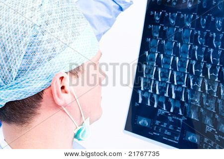 Chirurg Bewertung Magnetresonanz