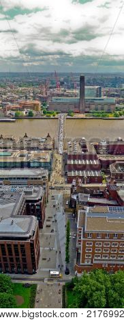 Tate moderní svislý