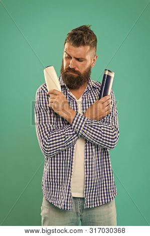 Compare Beauty Product. Wash Hair With Shampoo. Hair Conditioner Or Lotion. Make Right Choice. Man B