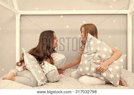 Pillow Fight Pajama Party. Sleepover Time For Pillow Fight. Girls Sleepover Party Ideas. Soulmates G