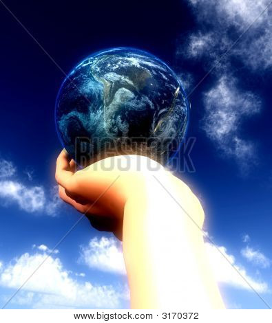 Terra In mano davanti al cielo