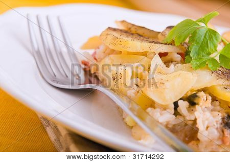 Riz pommes de terre et moules.