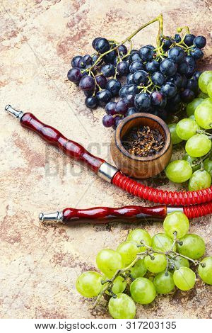 Hookah With Grapes Flavor