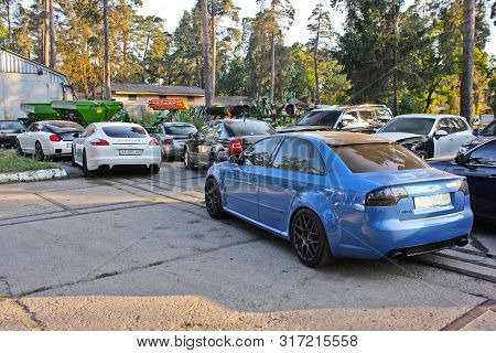 September 30, 2016, Kiev, Ukraine. Combo Supercars. Mansory Bentley Continental Gt & Porsche Panamer