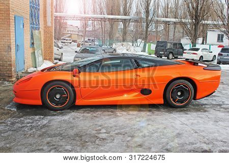 January 3, 2013; Kiev, Ukraine. Jaguar Xj220 (1991). Hypercar. Winter. Cold
