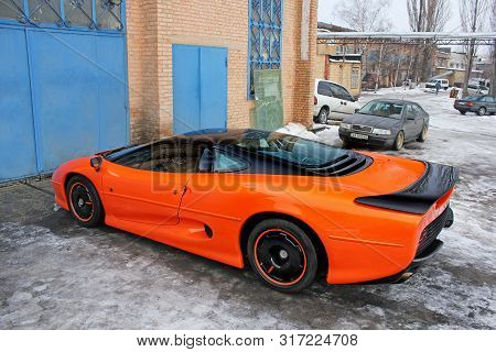 January 3, 2013; Kiev, Ukraine. Jaguar Xj220 (1991). Hypercar. Winter. Cold