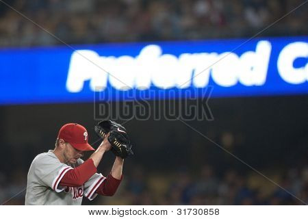 LOS ANGELES - augusztus 8-án: Philadelphia Phillies P Roy Halladay #34 helyek, során a MLB játék augusztus 8-2