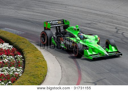 롱 비치-4 월 17 일: 대 니 카 패트릭 드라이버는 #7의 팀 GoDaddy Andretti Autosport Dallara 혼다